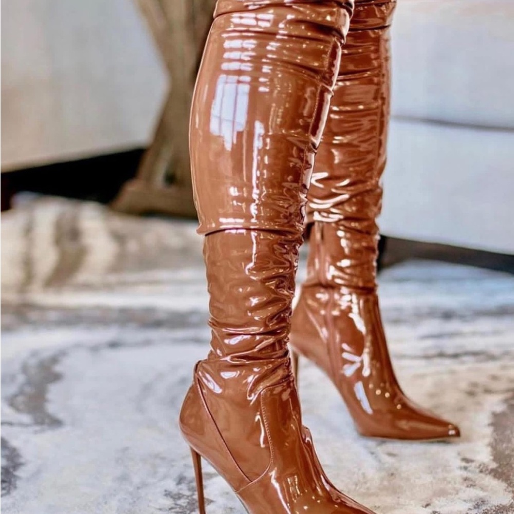 Elegant Brown Over-the-Knee Boots